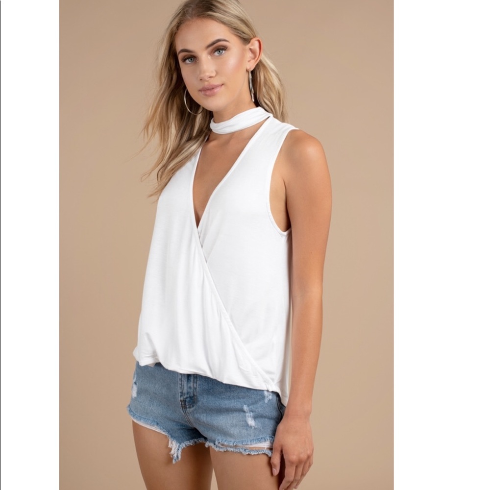 Tobi White Zoey Choker Top M